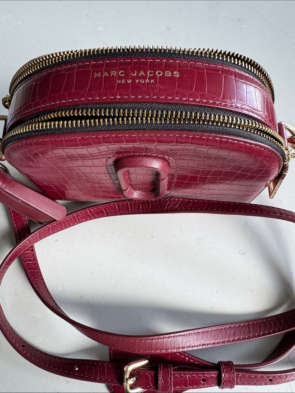 Marc Jacobs Wine Red Croc-Embossed Leather Crossbody Bag - Picture 1 of 13